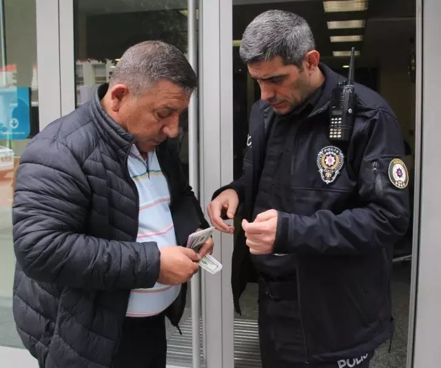 İçinde 35 Bin 673 Lira Olan Cüzdan Bulan Vatandaştan Alkışlanacak Hareket