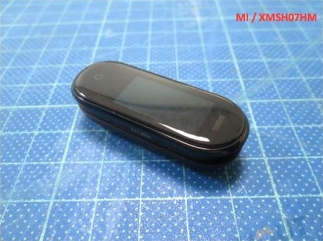 Xiaomi mi Band 4'ün Fotoğrafları Ortaya Çıktı