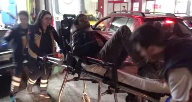 Bursa Sigara Vermeyen Arkadaşını Bıçakladı Bursa Sigara Vermeyen Arkadaşını Bıçakladı