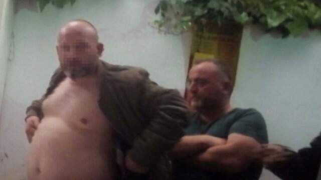 Çocuklarını Görmeye Giden Baba Mahallelinin Saldırısına Uğradı Çocuklarını Görmeye Giden Baba Mahallelinin Saldırısına Uğradı