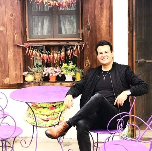 Hakan Peker Kimdir? Yaşlanmayan Sanatçı Hakan Peker Kimdir?