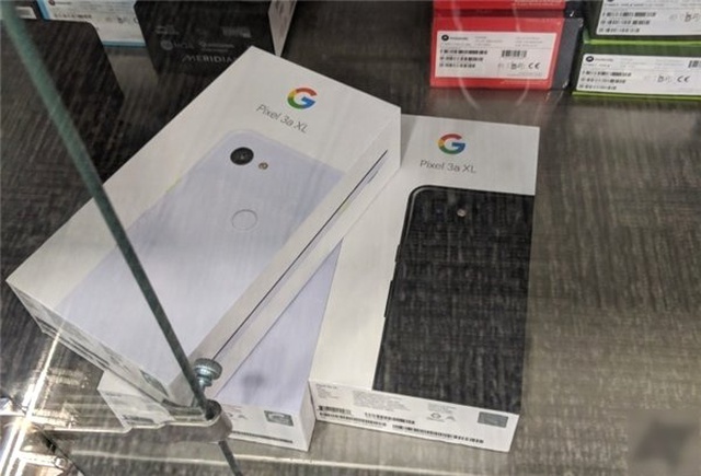 Google Pixel 3a Xl'ın Kutusu Ortaya Çıktı (Fotoğraf)