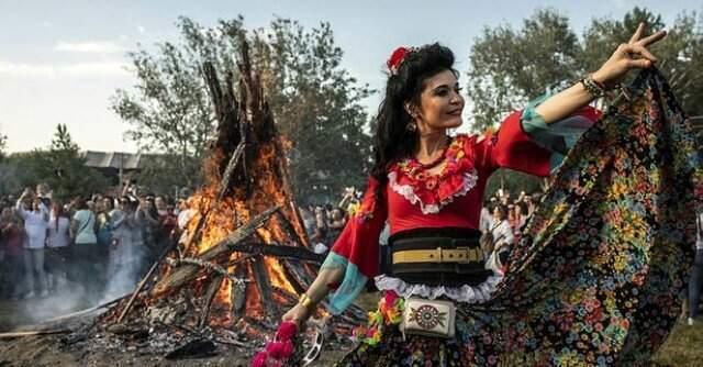 Hıdırellez Bayramı Nedir ve Neden Kutlanır? Hıdırellez'de Neler Yapılır?