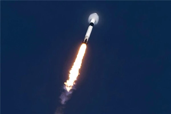 Nasa'nın Kargosu, Spacex Falcon Roketi'yle Uluslararası Uzay İstasyonuna Gönderildi