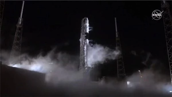 Nasa'nın Kargosu, Spacex Falcon Roketi'yle Uluslararası Uzay İstasyonuna Gönderildi