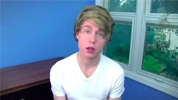 Youtube Fenomeni, Çocuk Pornosu Sebebiyle 10 Yıl Hapse Mahkum Edildi