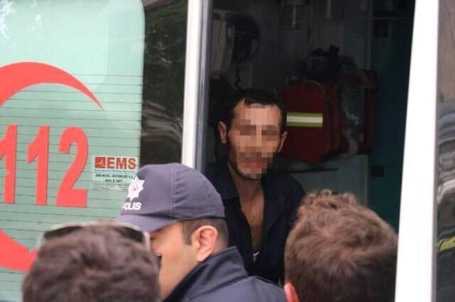 Eşiyle İlişkisinden Şüphelendiği Arkadaşını Bıçakla Rehin Aldı! Eşiyle İlişkisinden Şüphelendiği Arkadaşını Bıçakla Rehin Aldı!