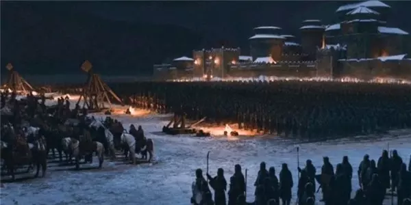 Game Of Thrones'un Yaratıcıları, Ak Gezenlerin Ölmediği Yönündeki Teorileri Alevlendirdi