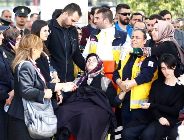 Şehit Olan Yüzbaşının Cenazesinde 34 Kişi Gözaltına Alındı! Şehit Olan Yüzbaşının Cenazesinde 34 Kişi Gözaltına Alındı!