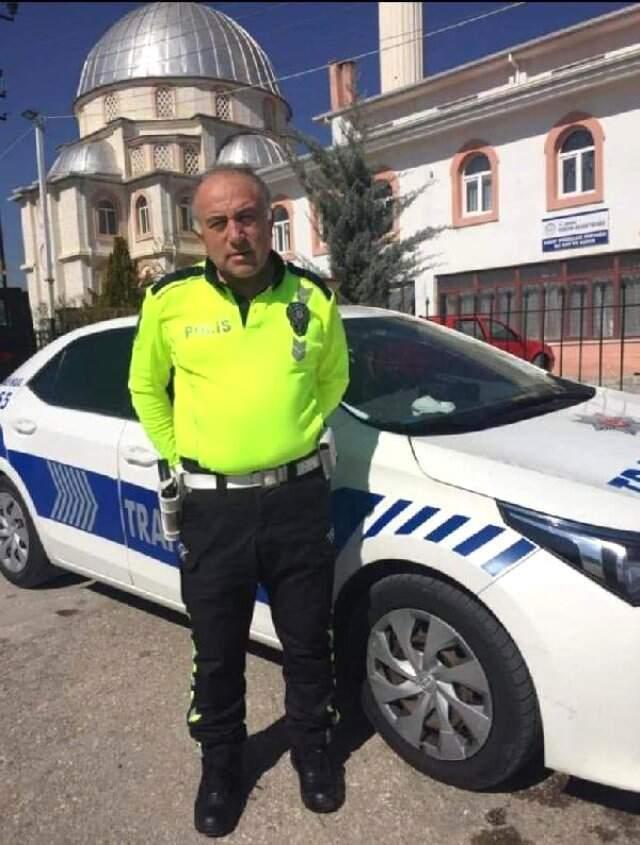 Ankara'da Polis Uygulama Noktasına Araç Daldı: 1 Polis Memuru Şehit Oldu