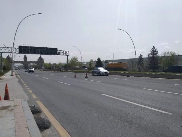 Ankara'da Polis Uygulama Noktasına Araç Daldı: 1 Polis Memuru Şehit Oldu