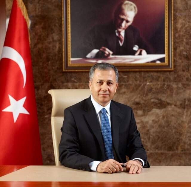 Son Dakika! İçişleri Bakanlığı: İstanbul Valisi Ali Yerlikaya, 23 Haziran'a Kadar İBB Başkan Vekili Olarak Görevlendirilmiştir İçişleri Bakanlığı: İstanbul Valisi Ali Yerlikaya, 23 Haziran'a Kadar İBB Başkan Vekili Olarak Görevlendirildi