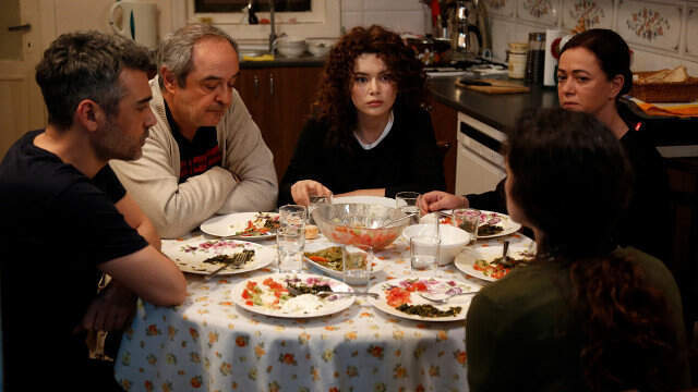 Kadın Dizisinin 62. Yeni Bölüm Fragmanı Yayınlandı Mı? Kadın Son Bölüm İzle