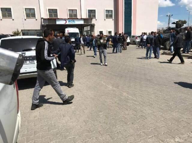 Dehşet Evi! Eşi ve 1 Yaşındaki Oğlunu Öldürdü, 2 Oğlunu Ağır Yaraladı