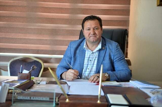 HDP'li Belediye Şehit Yakınlarını İşten Çıkardı HDP'li Belediye Şehit Yakınlarını İşten Çıkardı