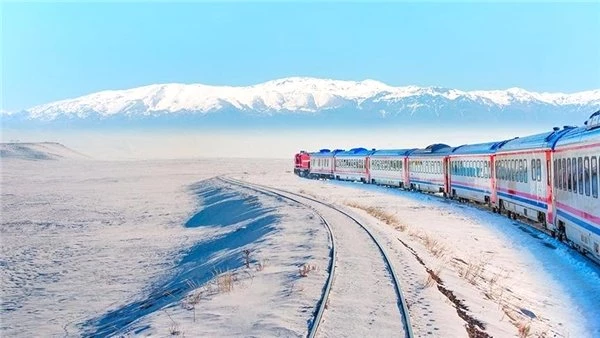 Bakanlık Açıkladı: 5 Farklı Bölge İçin Doğu Ekspresi'ne Benzer 5 Tren Hattı Geliyor