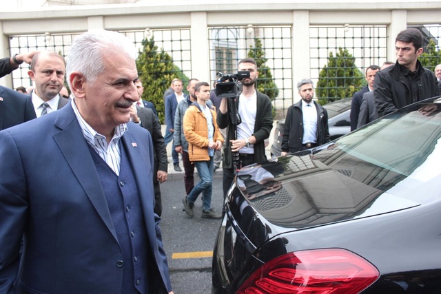 Binali Yıldırım'dan, Ekrem İmamoğlu'na Destek Veren Sanatçılarla İlgili Açıklama