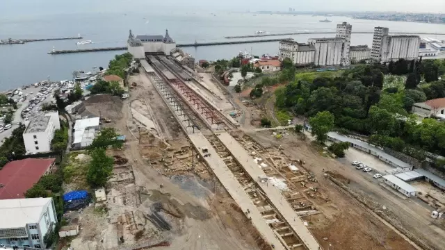 Haydarpaşa'da Ortaya Çıkan 1700 Yıllık Arkeolojik Kalıntılar Havadan Görüntülendi