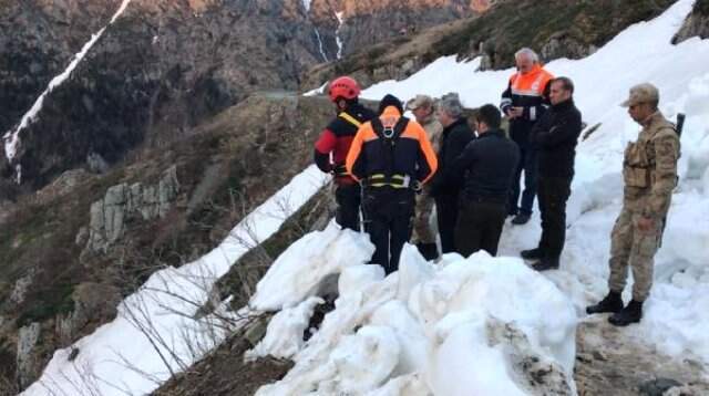 Uçurumdan Yuvarlanan Kayıp Muhabiri Arama Çalışmaları Yeniden Başladı