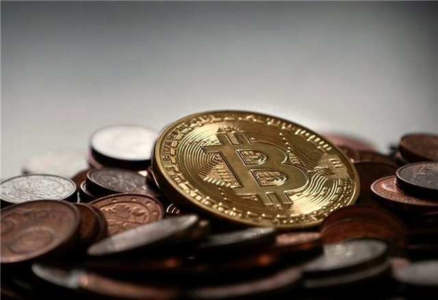 Bitcoin, Bir Ayda Yüzde 46 Değerlenerek 7000 Doların Üstüne Çıktı