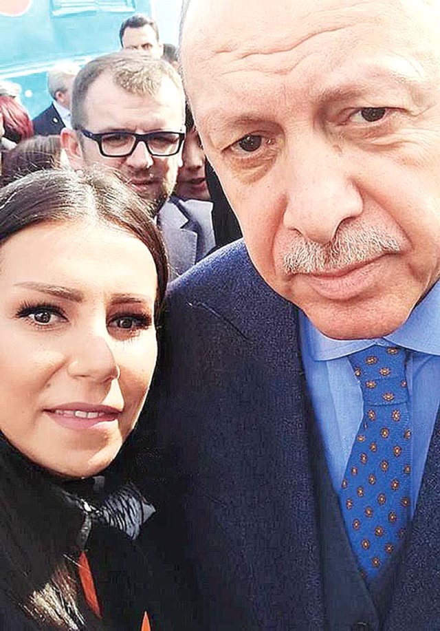 Erdoğan'ın Kanseri Yendiği İçin Örnek Gösterdiği Göknur Damat, İmamoğlu'na Destek Verdiği İçin Bıçaklandı