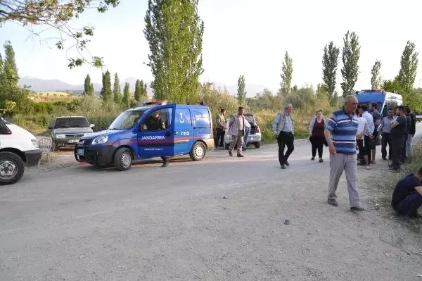 İş Görüşmesine Giden Tekstilci Kayboldu, Otomobili Terk Edilmiş Halde Bulundu