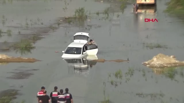 İftara Giden Sürücü Yolu Şaşırınca Aracıyla Baraj Sularına Gömüldü