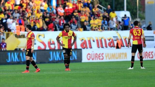 Göztepe'den TFF'ye Tepki: Bizim İçin Yok Hükmündesiniz Göztepe'den TFF'ye Tepki: Bizim İçin Yok Hükmündesiniz