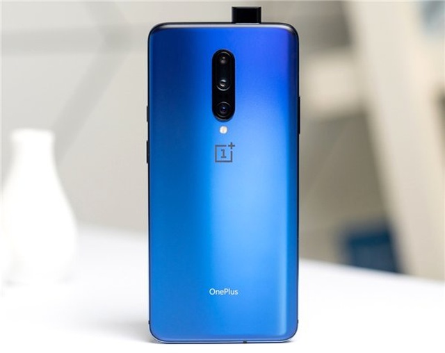 Oneplus 7 Pro İlk Günden Çizilme Testine Girdi (Video)