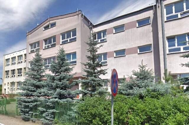 16 Yaşındaki Türk Çocuğu Okulda Bıçaklanarak Öldürüldü Türk Öğrenci, Telefonuna Gelen Mesajdan Sonra, Ailesinin Gözü Önünde Katledildi