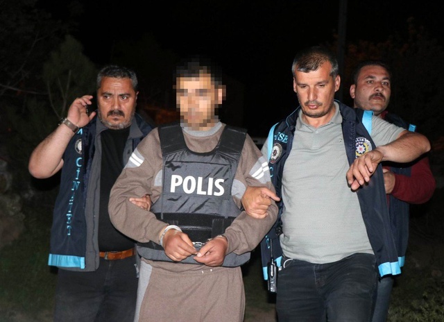 Arkadaşını 43 Bıçak Darbesiyle Öldürüp
