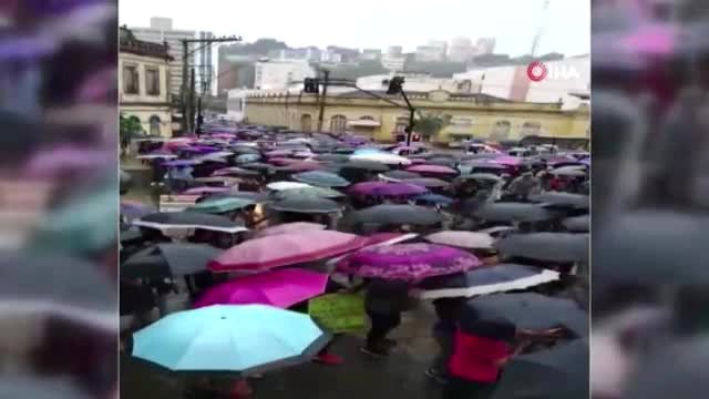 Başkan Sokağa Çıkan Öğrencilere ve Öğretmenlere