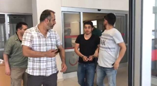 Cani Genç, 5,5 Saat Arayla Tanımadığı İki Kişiyi Bıçakladı: 1 Ölü, 1 Yaralı Cani Genç, 5,5 Saat Arayla Tanımadığı İki Kişiyi Bıçakladı: 1 Ölü, 1 Yaralı