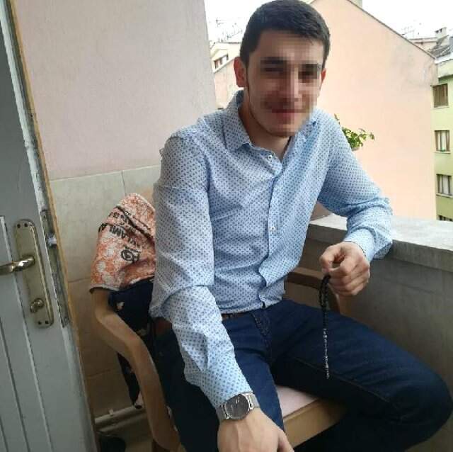 Cani Genç, 5,5 Saat Arayla Tanımadığı İki Kişiyi Bıçakladı: 1 Ölü, 1 Yaralı Cani Genç, 5,5 Saat Arayla Tanımadığı İki Kişiyi Bıçakladı: 1 Ölü, 1 Yaralı