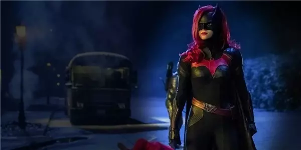 Cw'nin Yeni Dizisi Batwoman'ın İlk Bakış Fragmanı Yayınlandı