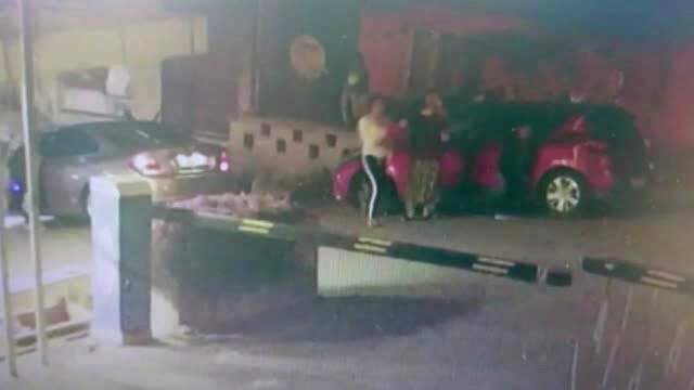 Kucağında Bebeğini Taşıyan Karısını Kurşun Yağmuruna Tuttu