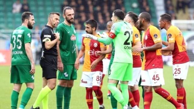 PFDK, Çaykur Rizespor'a Ceza Yağdırdı! PFDK, Çaykur Rizespor'a Ceza Yağdırdı!