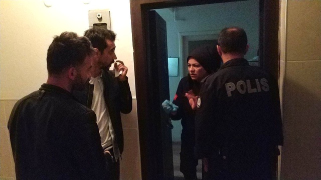 Yeni Evli Çiftin Evinde Dehşet! Önce Karısını Vurdu, Sonra İntihar Etti
