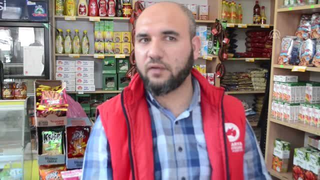 Hayırsever Vatandaş Veresiye Defterini Satın Alıp Borçluları Sevindirdi