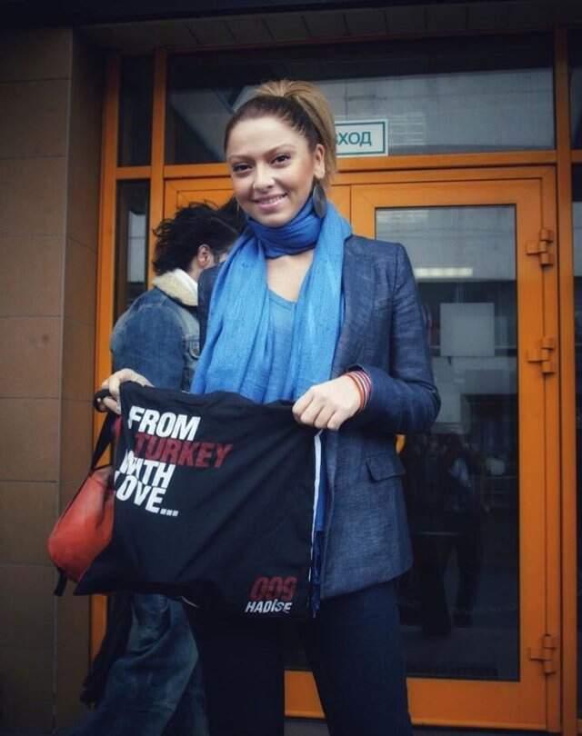 Hadise 10 Yıl Önceki Eurovision Fotoğraflarını İlk Kez Paylaştı