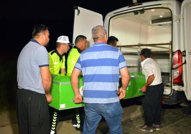 Şarampole Yuvarlanan Otomobilden Fırlayan 1 Kişi Feci Şekilde Can Verdi