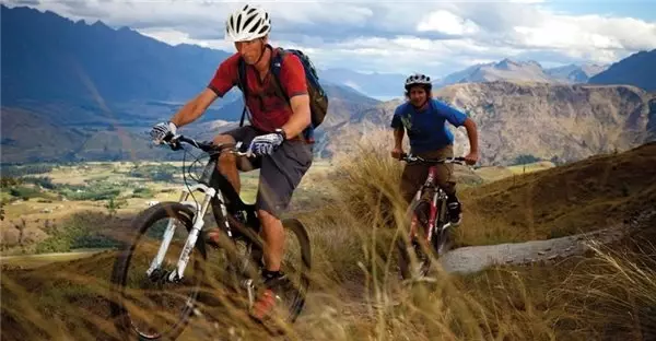 Yeterince Uyusanız Bile Yorgun Hissetmenizin 4 Nedeni