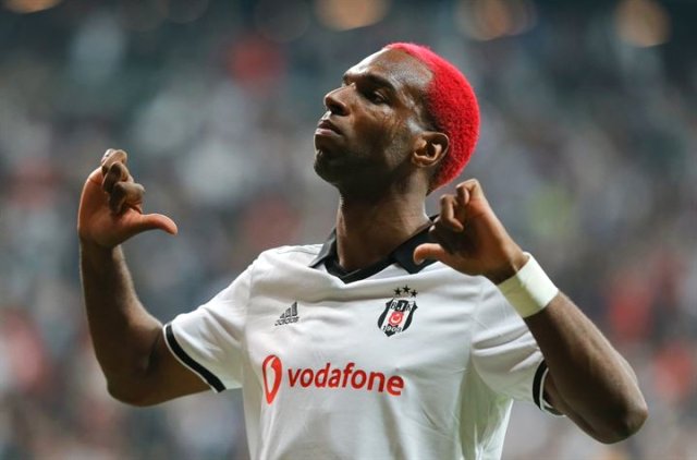 Şampiyon Galatasaray'ın İlk Transferi Babel, İstanbul'a Geldi