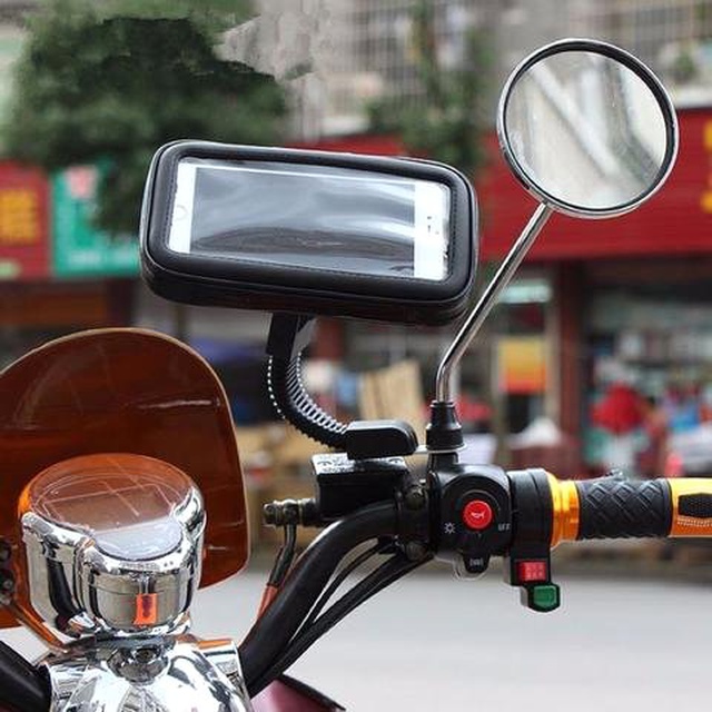 Yaz Aylarında Bisiklet ve Motosiklet İçin Kullanabileceğiniz 3 Telefon Tutucu