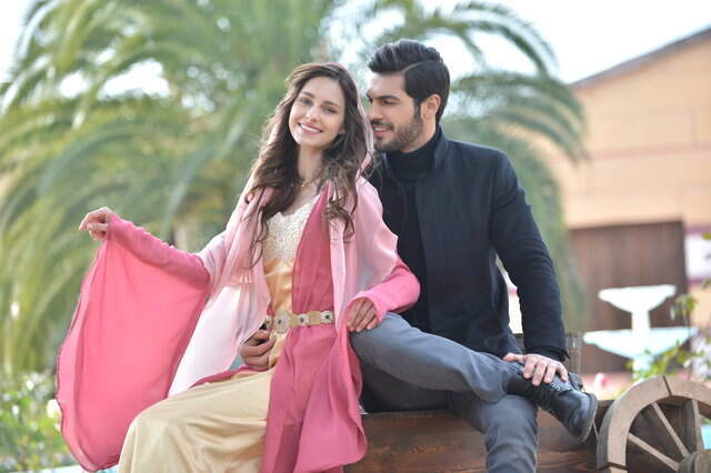 Brezilyalı Oyuncu Jessica May, İstiklal Marşı Okunurken Ağladı