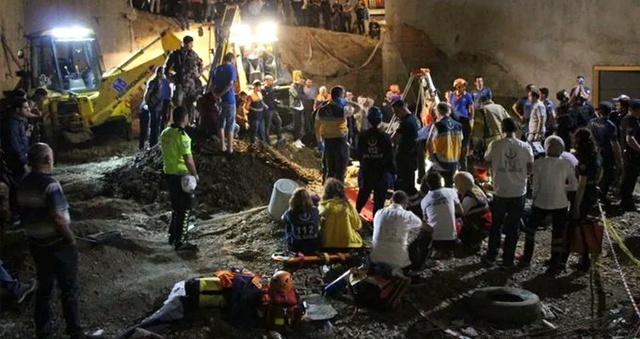 İnşaat Çukuruna Düşen 9 Yaşındaki Çocuğun Ölümüyle İlgili Soruşturma Başlatıldı
