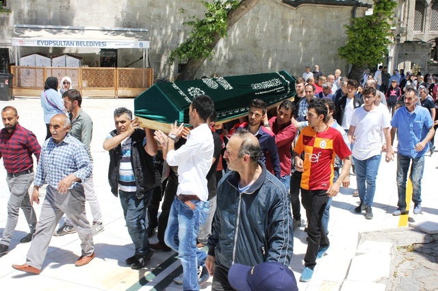 İnşaat Çukuruna Düşerek Can Veren Baran, Son Yolculuğuna Uğurlandı