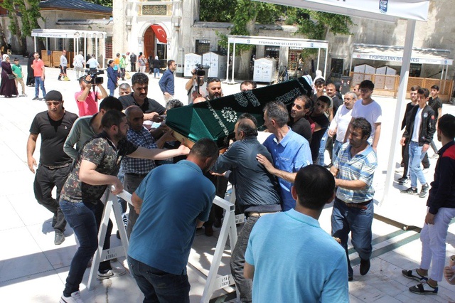 İnşaat Çukuruna Düşerek Can Veren Baran, Son Yolculuğuna Uğurlandı