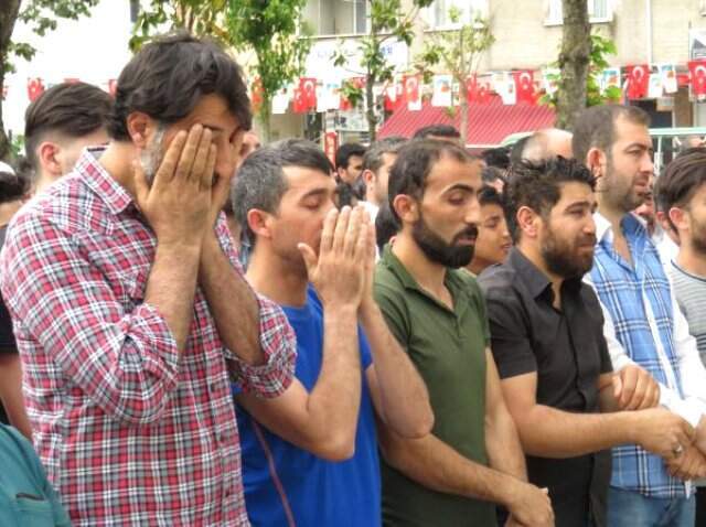 Sancaktepe'de İlaçlama Aracının Çarptığı 5 Yaşındaki Elif Nur Hayatını Kaybetti İlaçlama Aracının Çarptığı 5 Yaşındaki Çocuk Hayatını Kaybetti
