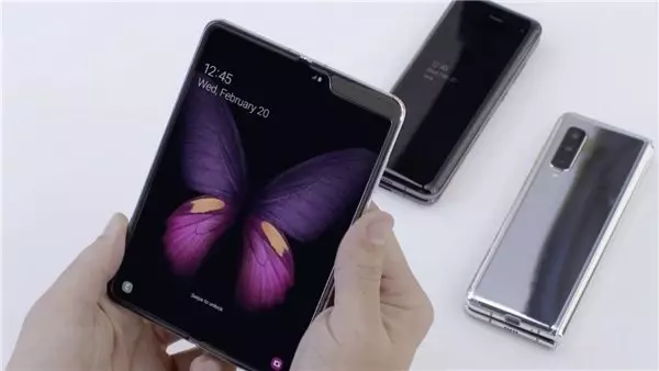 Best Buy, Samsung Galaxy Fold'un Ön Siparişlerini İptal Etti